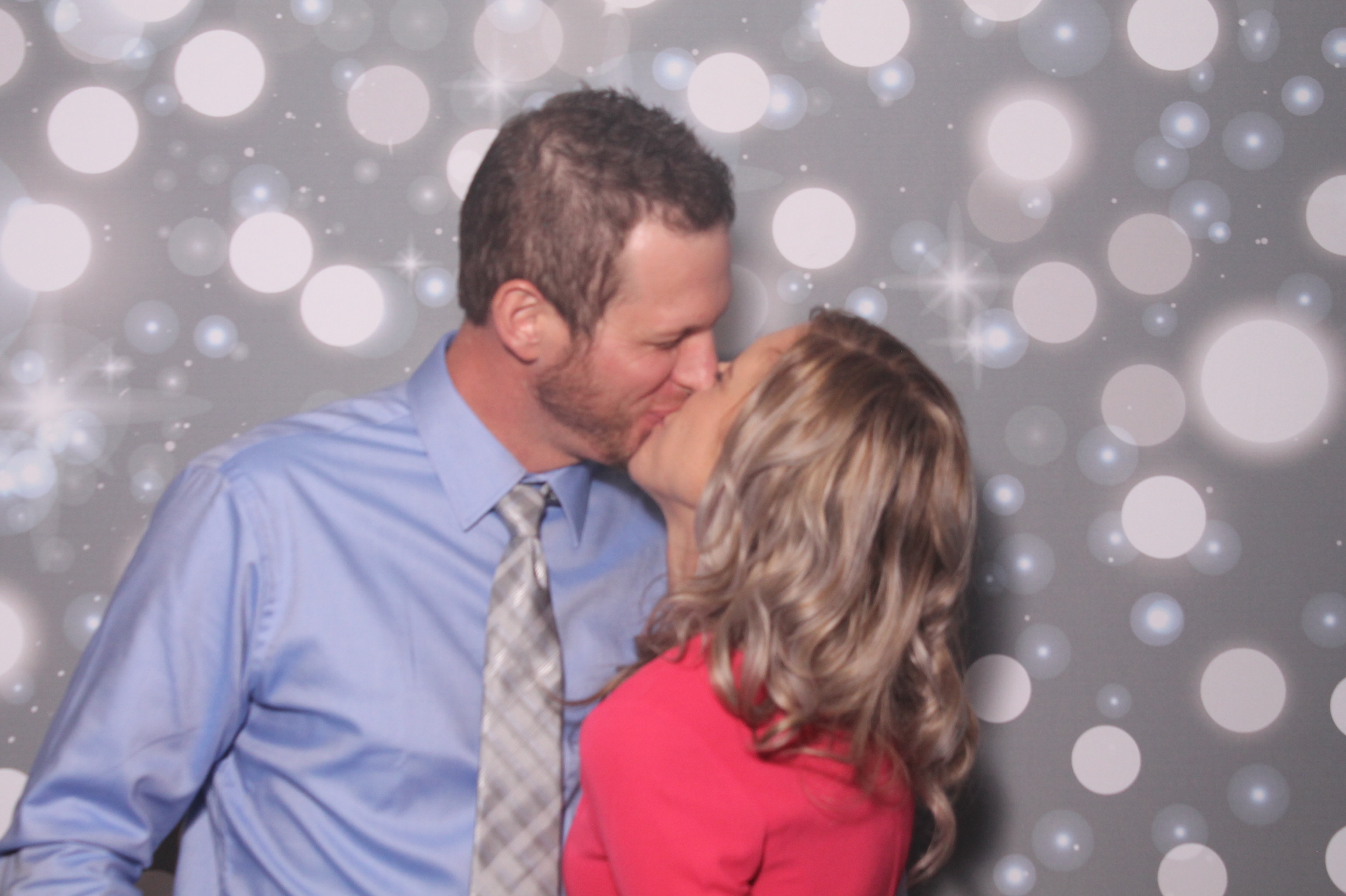 Brandy & Jordan | View more photos from the event at gallery.photoboothcincy.com/u/PhotoBoothCincy/Brandy-Jordan